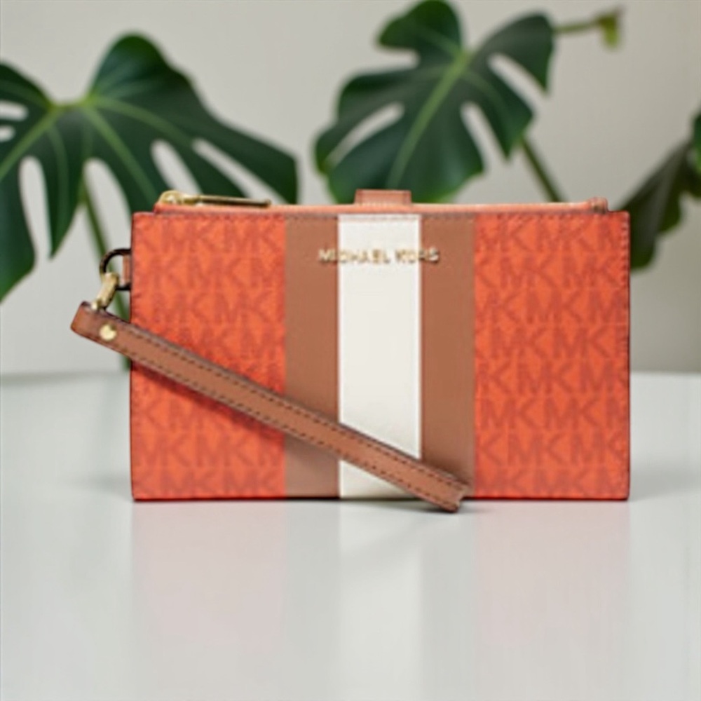 🤎🧡MICHAEL KORS🤎🧡Adele Logo Stripe Smartphone Wallet/Deep Orange Multi/NWT